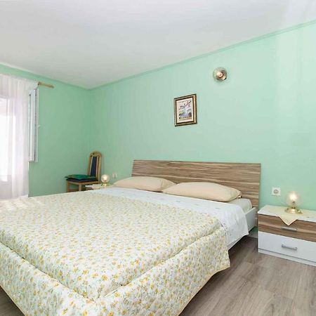 Holiday Home In Lopar/Insel Rab 17776 Eksteriør billede