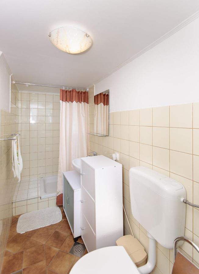 Holiday Home In Lopar/Insel Rab 17776 Eksteriør billede