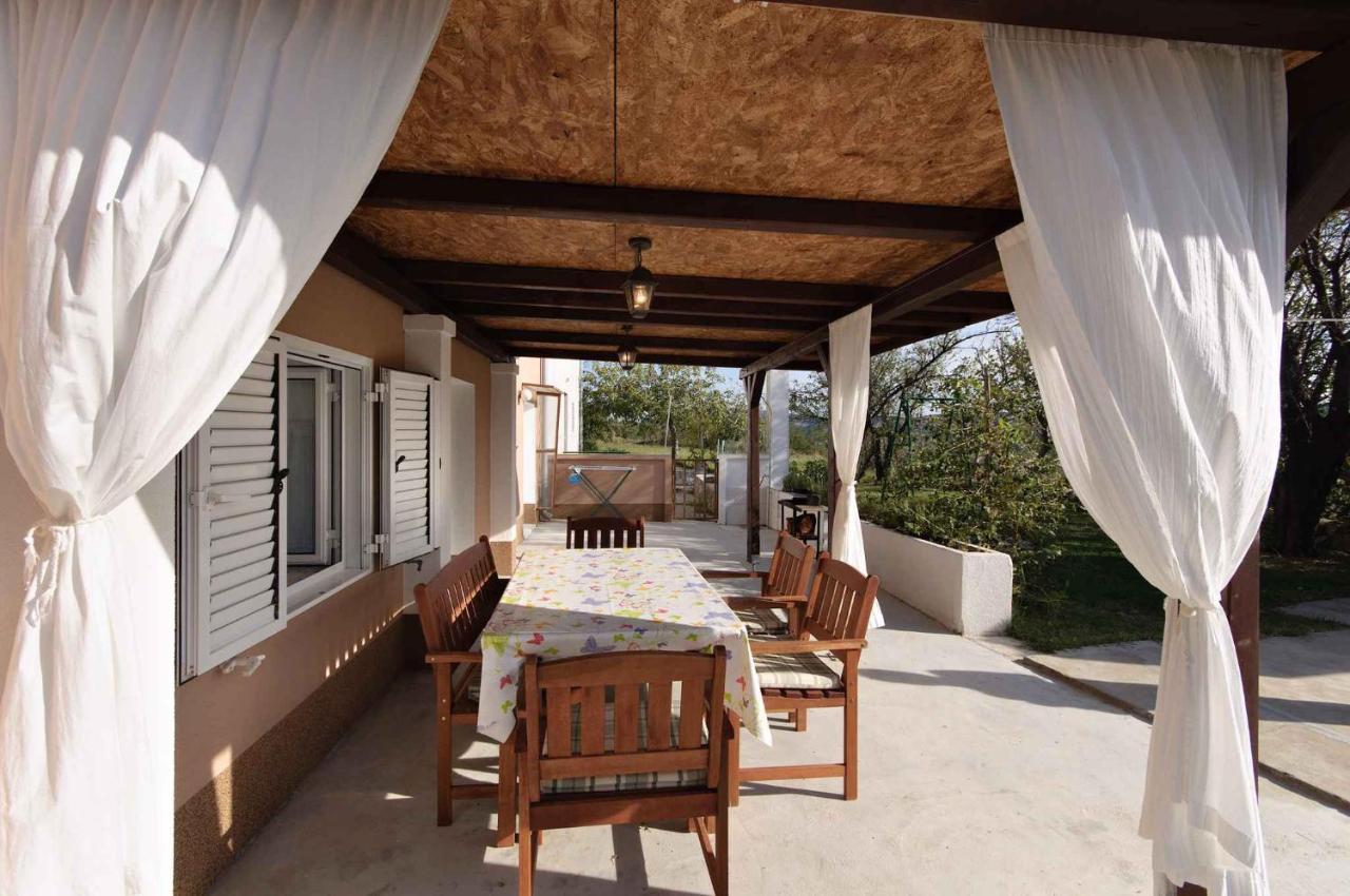 Holiday Home In Lopar/Insel Rab 17776 Eksteriør billede